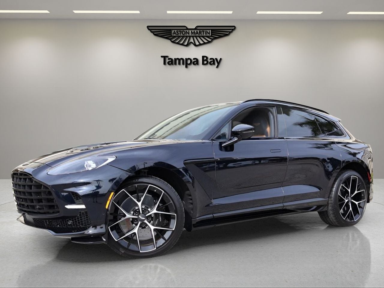 2026 Aston Martin DBX