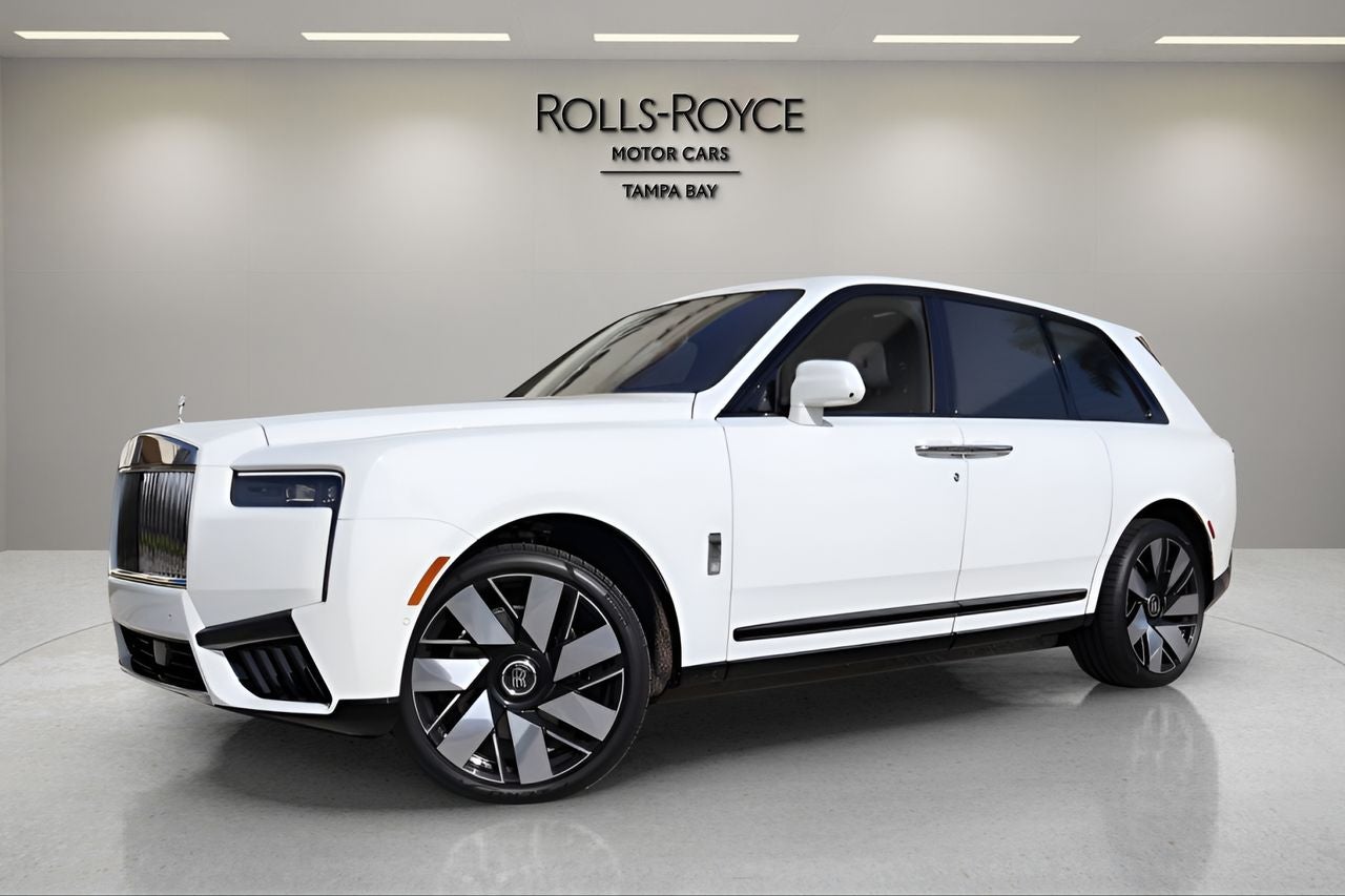 2026 Rolls-Royce Cullinan Sport Utility in English White — front three-quarter view