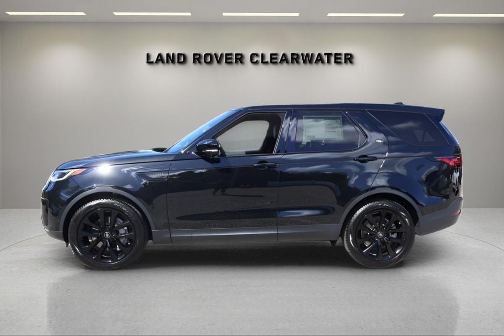 2026 Land Rover Discovery — side profile view