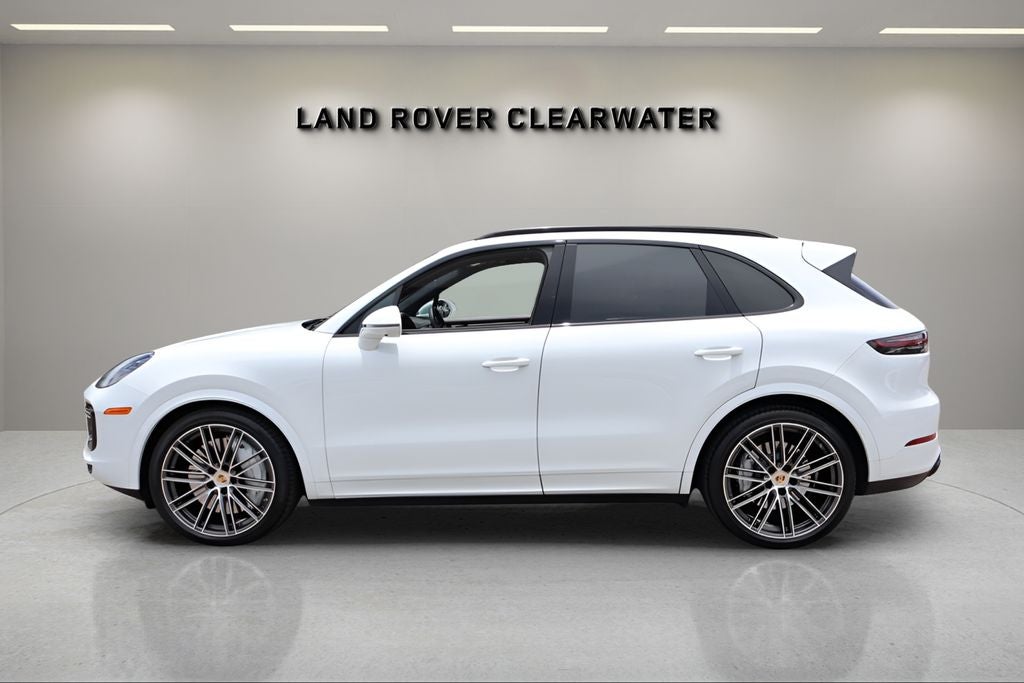 2023 Porsche Cayenne — side profile view