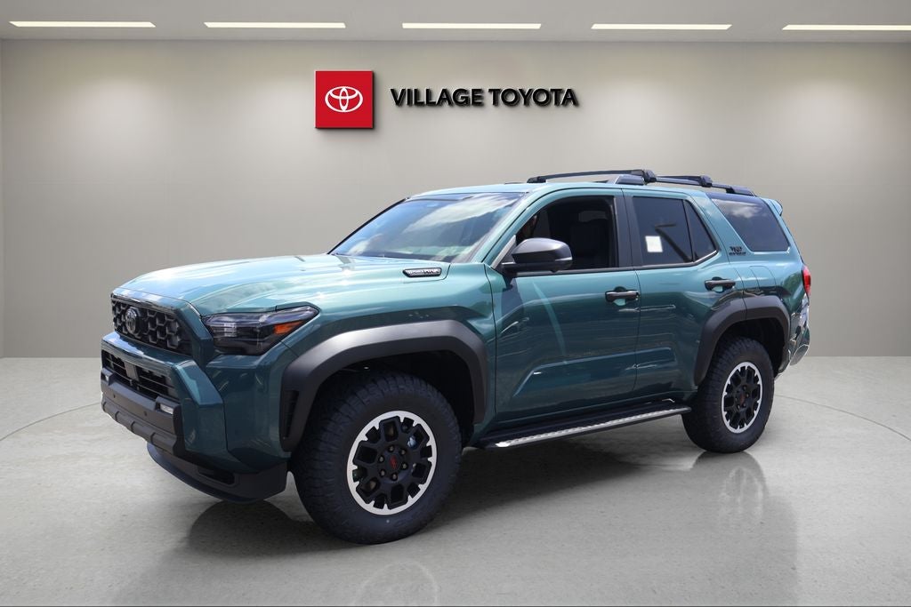 2026 Toyota 4Runner i-FORCE MAX 4Runner TRD Off-Road Premium in Everest — front three-quarter view