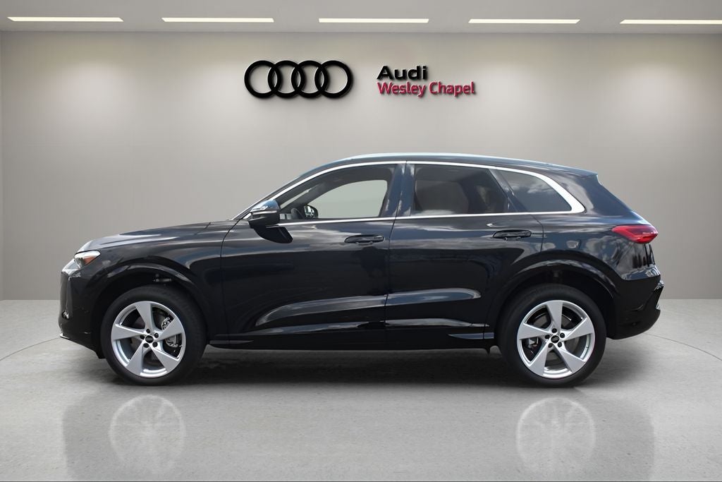 2025 Audi Q5 — side profile view