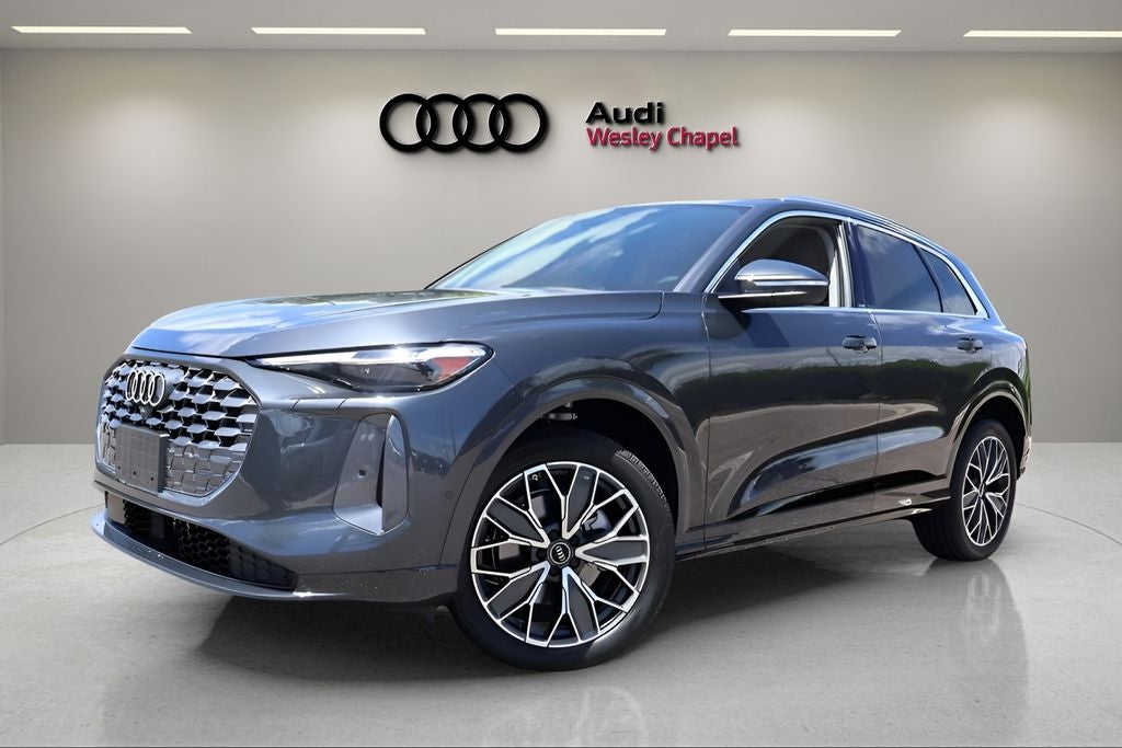 2025 Audi Q5 2.0T Premium Plus quattro in Tambora Gray Metallic — front three-quarter view