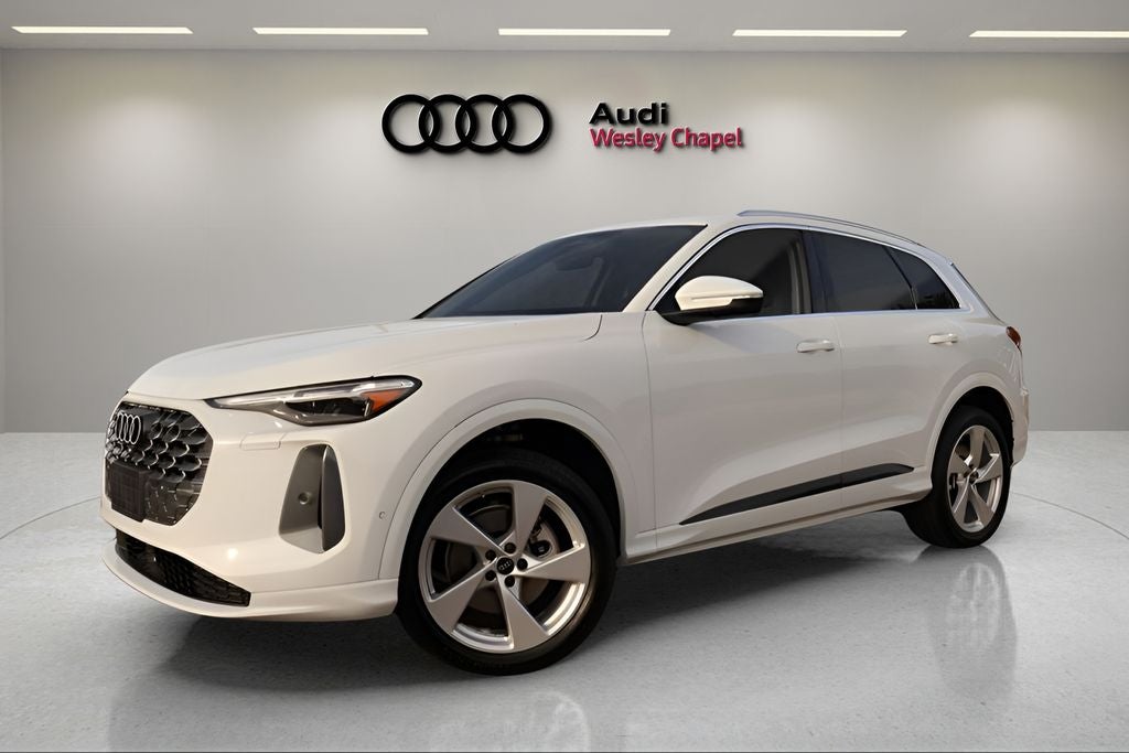 2026 Audi Q5 2.0T Premium Plus quattro in Glacier White Metallic — front three-quarter view
