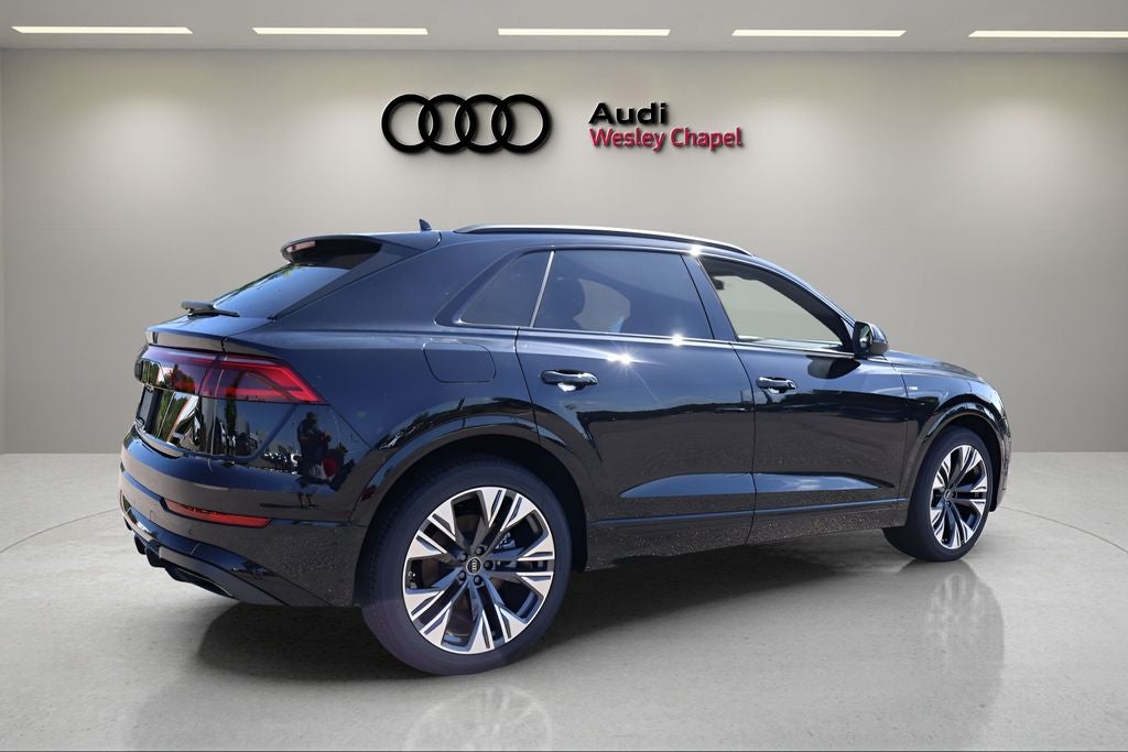2026 Audi Q8 — detail view