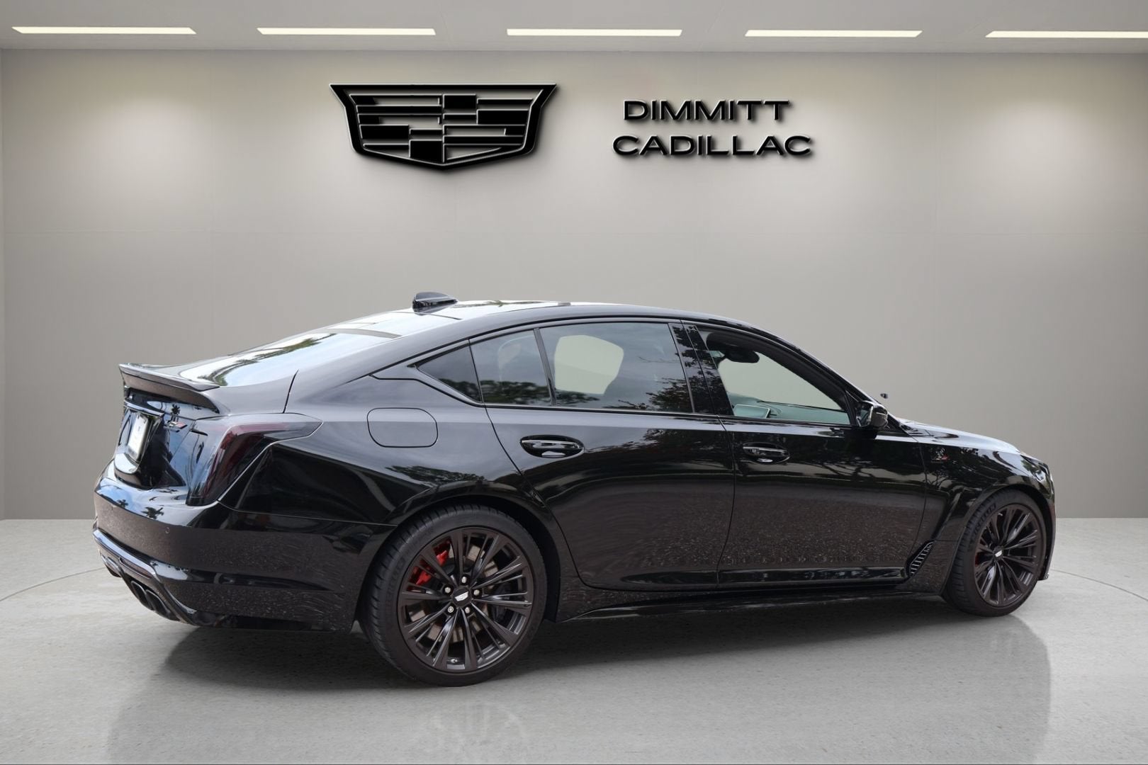 2024 Cadillac CT5-V — detail view