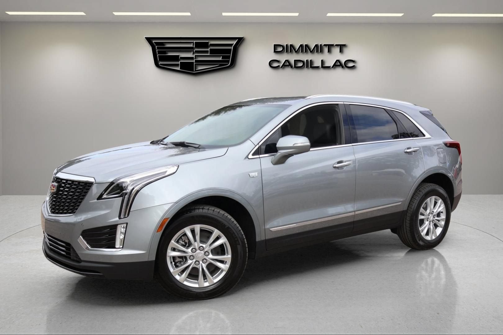 2026 Cadillac XT5 Luxury in Argent Silver Metallic — front three-quarter view