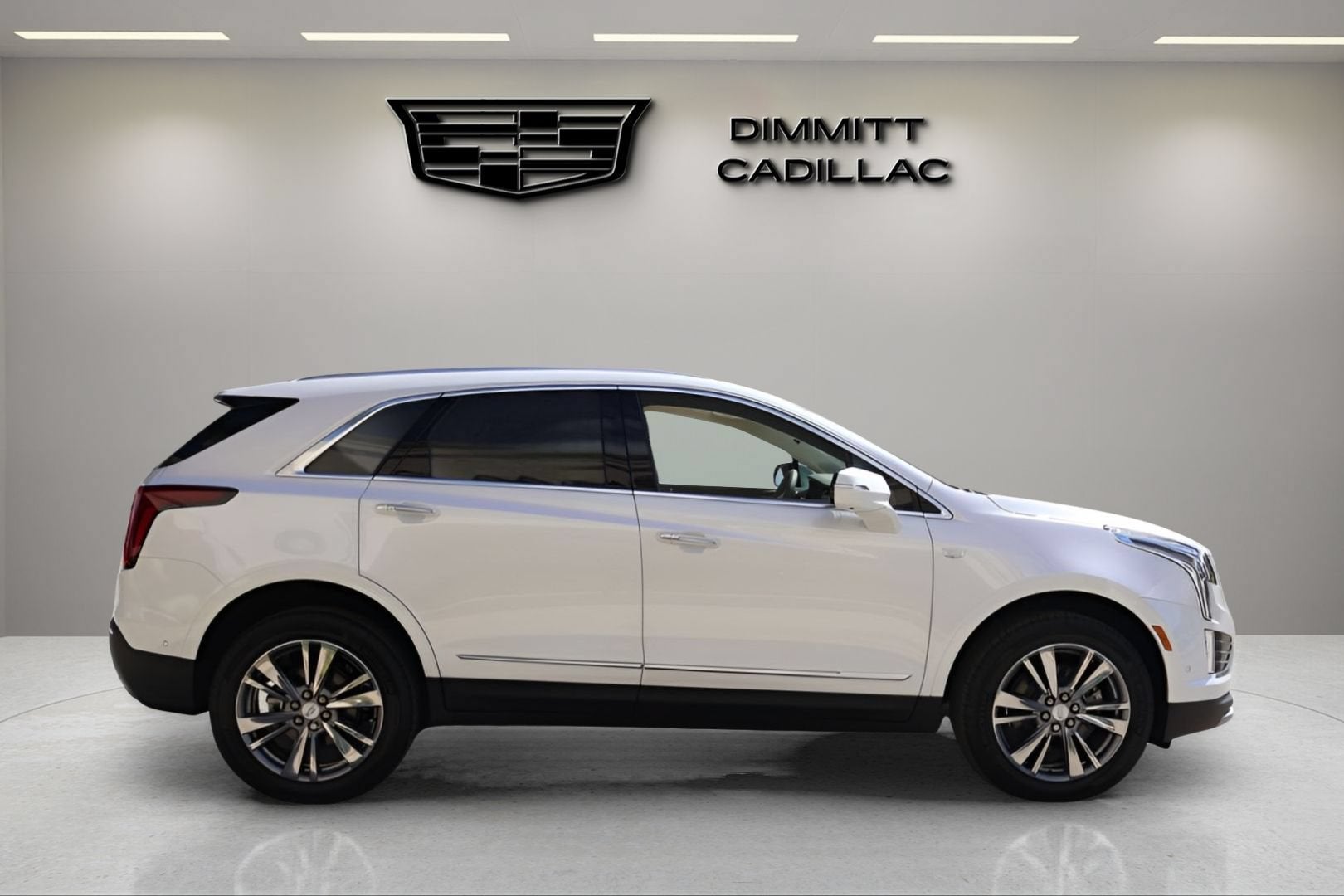 2026 Cadillac XT5 — interior view