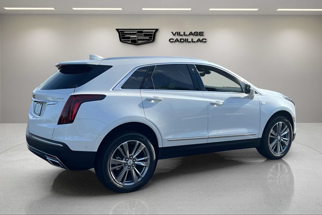 2026 Cadillac XT5 — detail view
