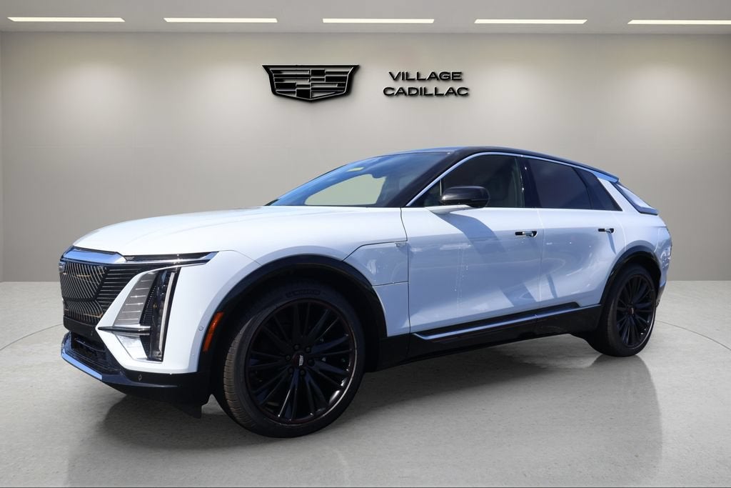 2026 Cadillac LYRIQ Signature Luxury in Vibrant White Tricoat — front three-quarter view