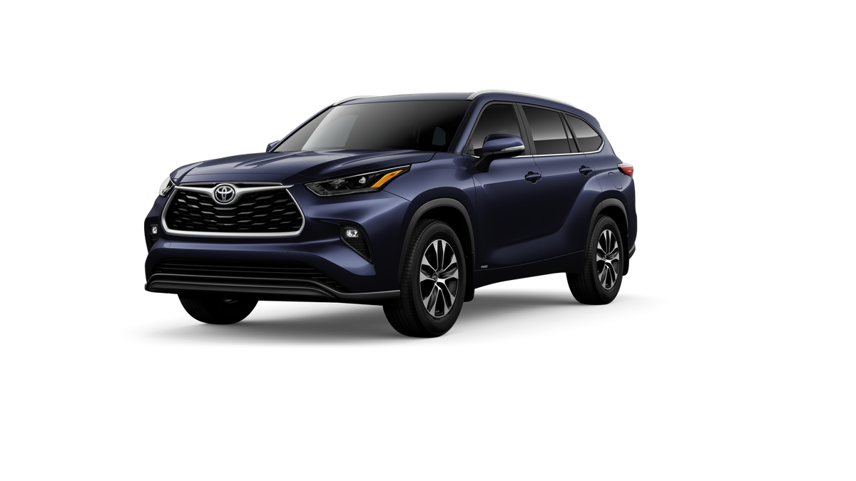 2026 Toyota Highlander Hybrid Hybrid XLE in Blueprint — front three-quarter view